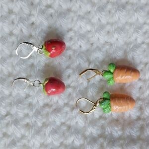 Strawberry and Carrot Handmade Crochet Knitting Stitch Marker Progress Keepers